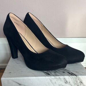 Chic Black Suede Women's Heels